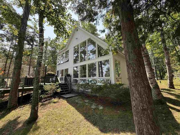 6403 Nine Mile Pt Drive, Charlevoix, MI 49720