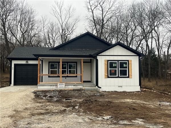 65 Rose Marie Drive, Linn Valley, KS 66040