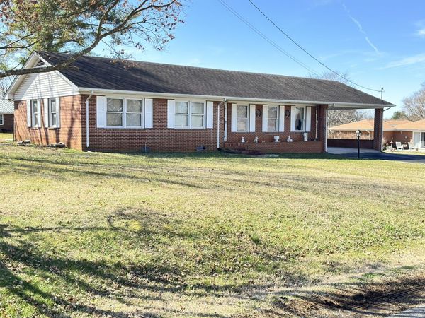 205 Mary Sharp Dr , Decherd, TN 37324