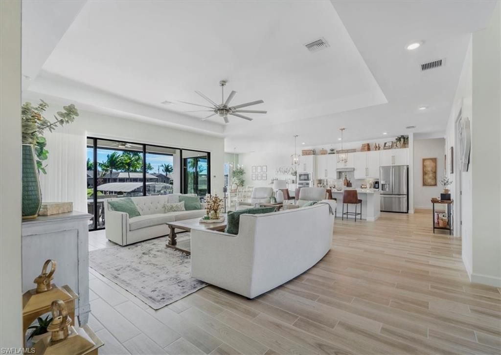 1211 SE 10th Ave , Cape Coral, FL 33990 Photo