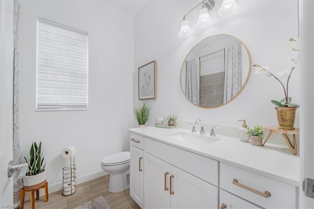 1211 SE 10th Ave , Cape Coral, FL 33990 Photo