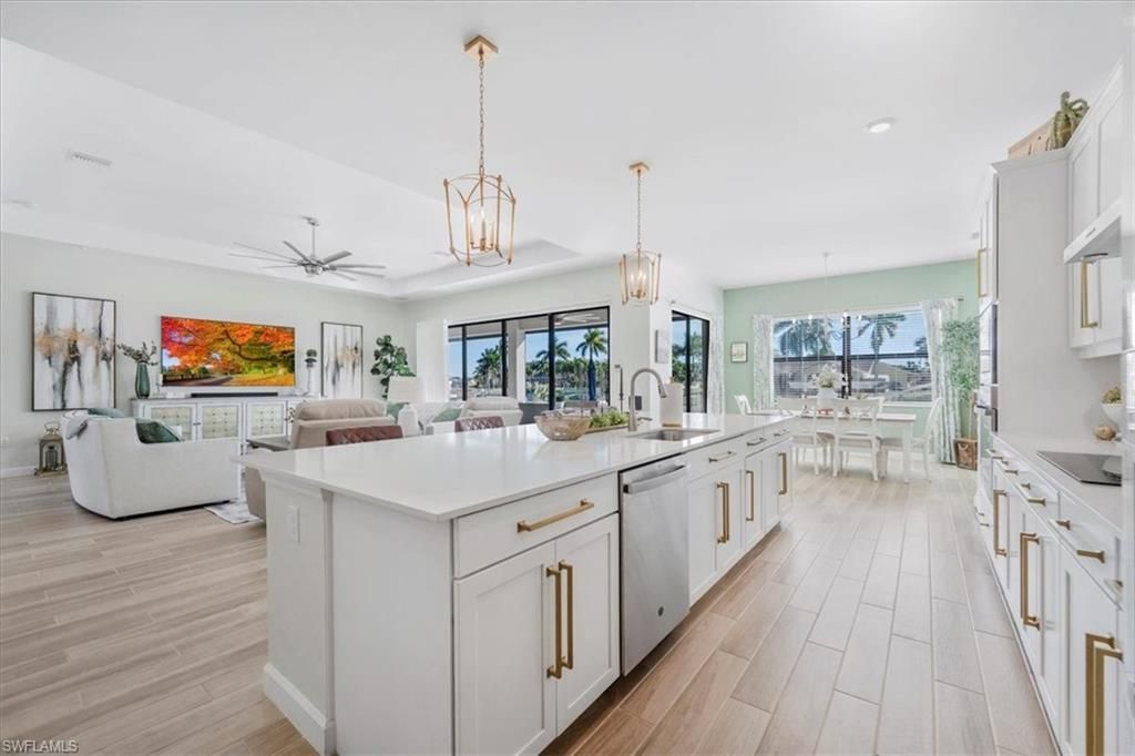 1211 SE 10th Ave , Cape Coral, FL 33990 Photo