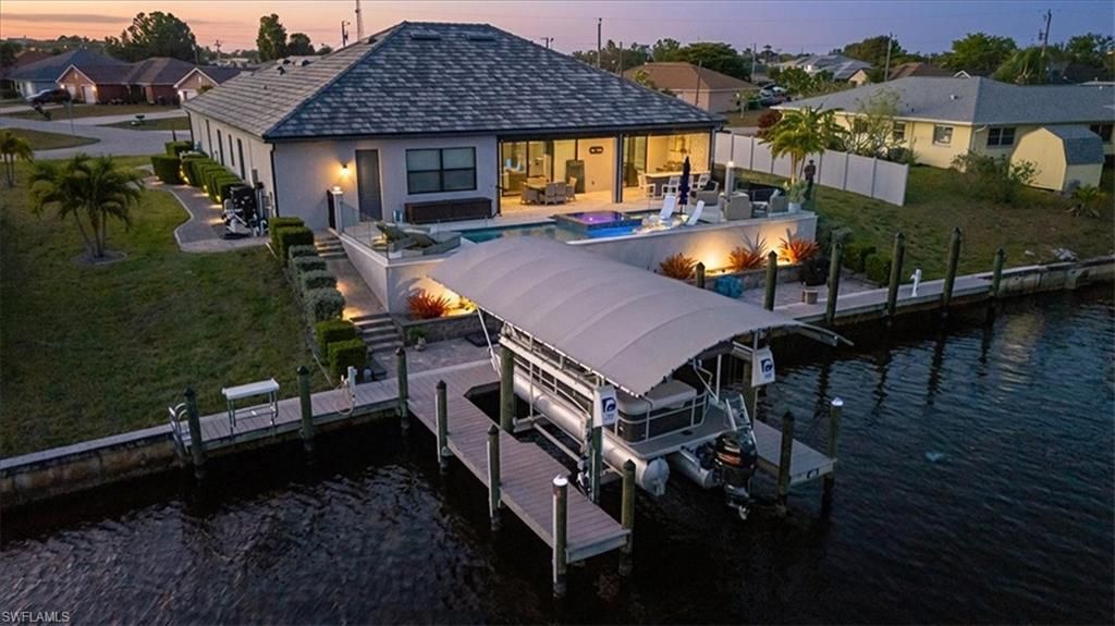 1211 SE 10th Ave , Cape Coral, FL 33990 Photo