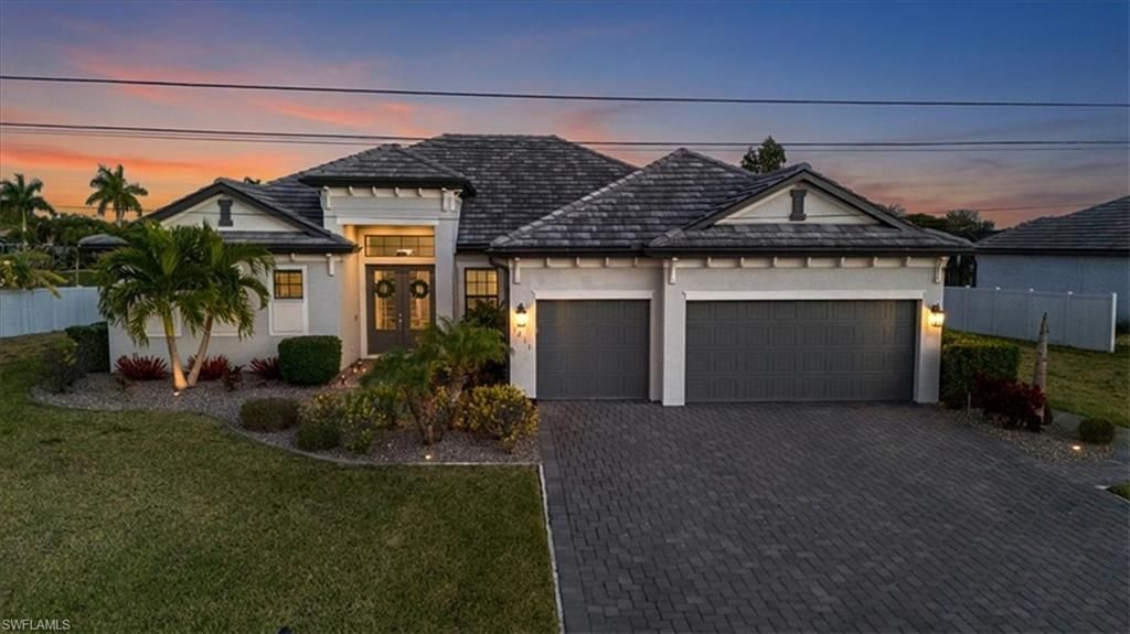 1211 SE 10th Ave , Cape Coral, FL 33990 Photo