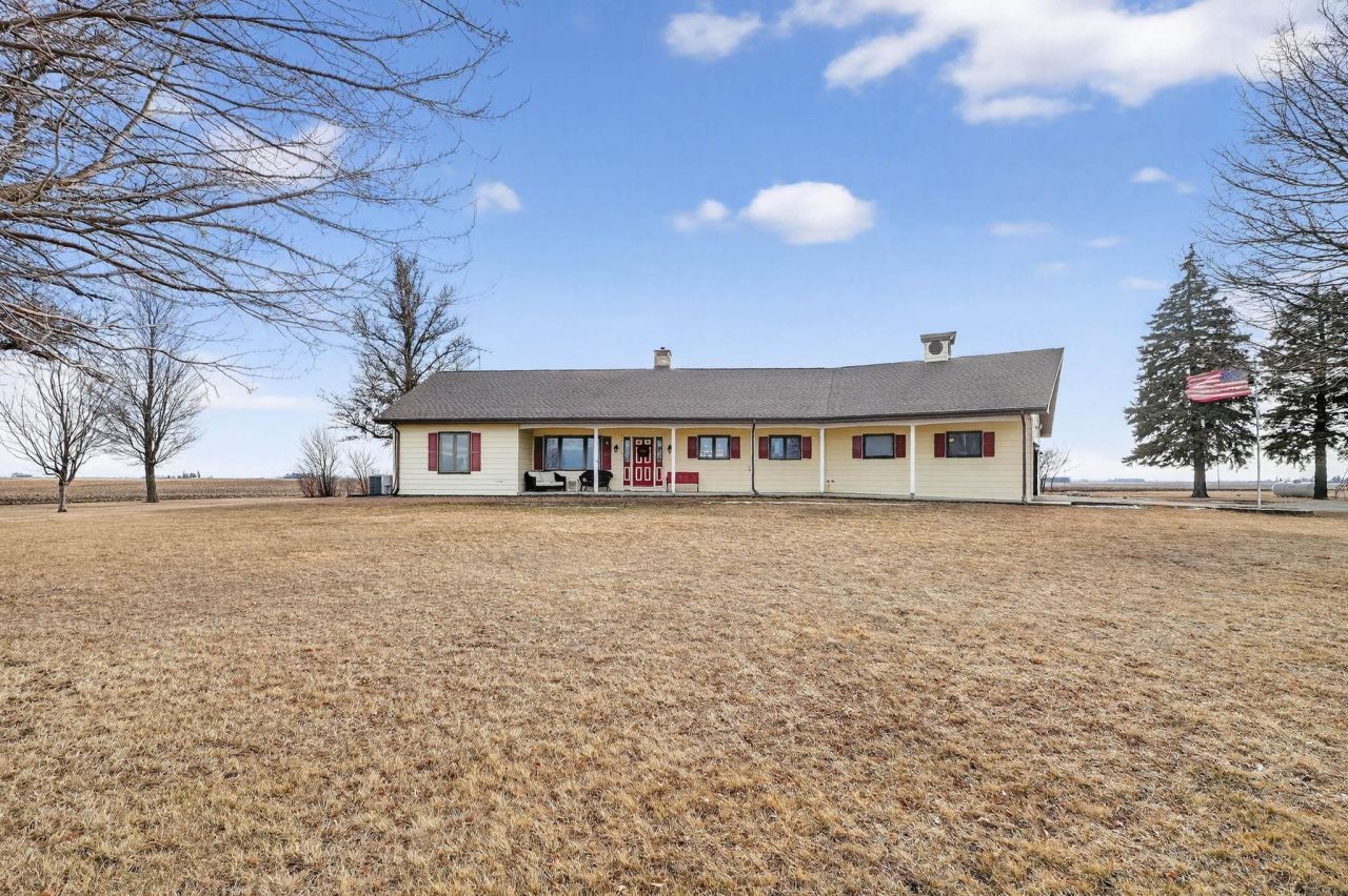 7845 W Reinbeck Road, Hudson, IA 50643 Main Photo
