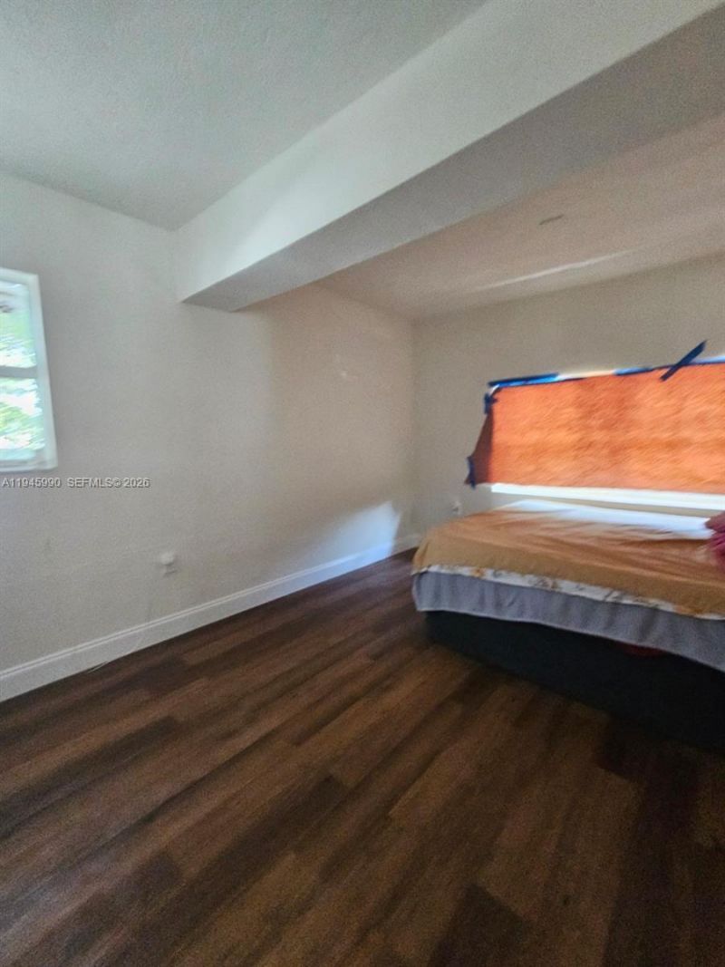 1717 NW 69th St, Miami, FL 33147 Photo