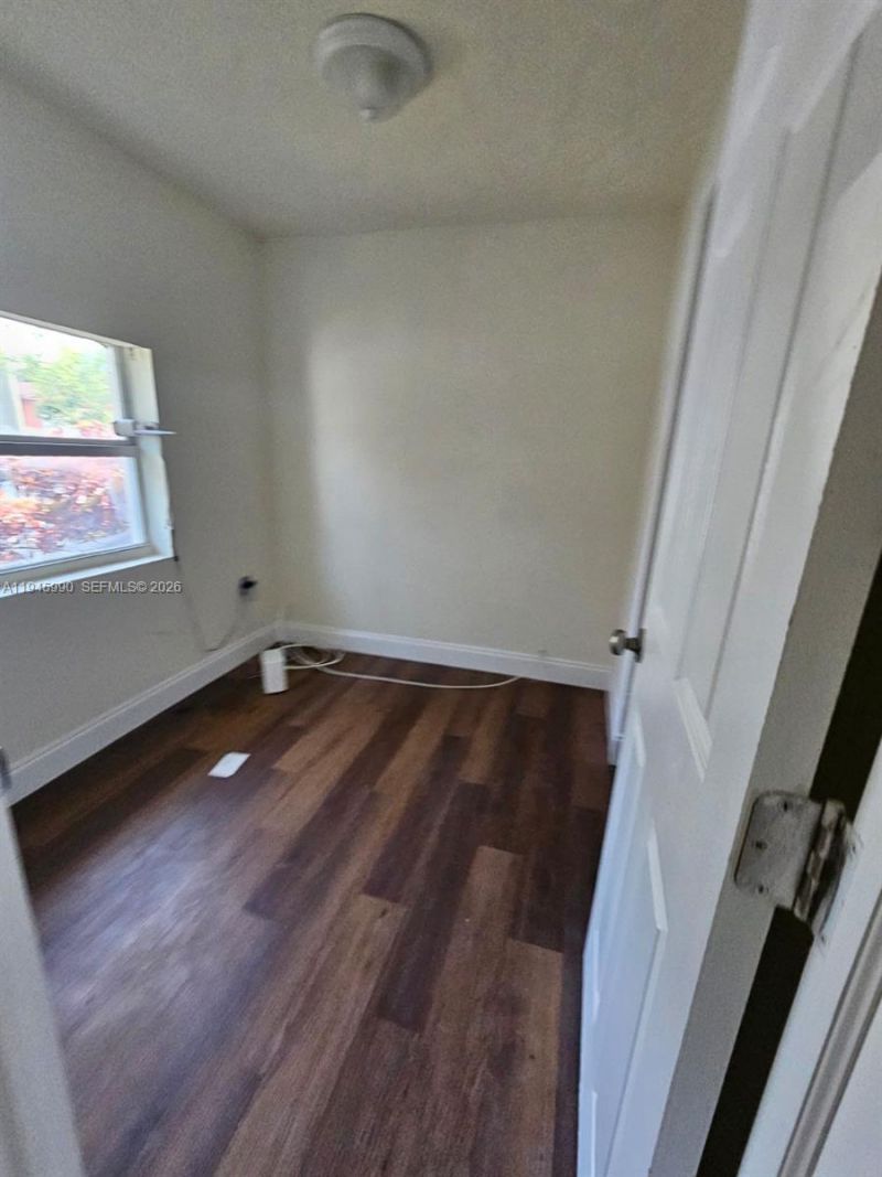 1717 NW 69th St, Miami, FL 33147 Photo