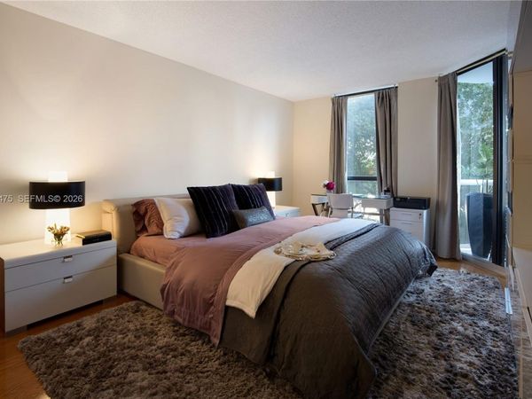 3640 Yacht Club Dr , Unit 304, Aventura, FL 33180