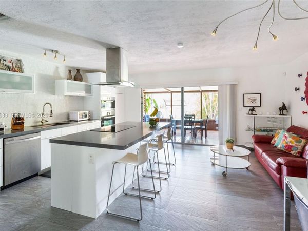 8514 SW 103rd Ave, Unit 8514, Miami, FL 33173