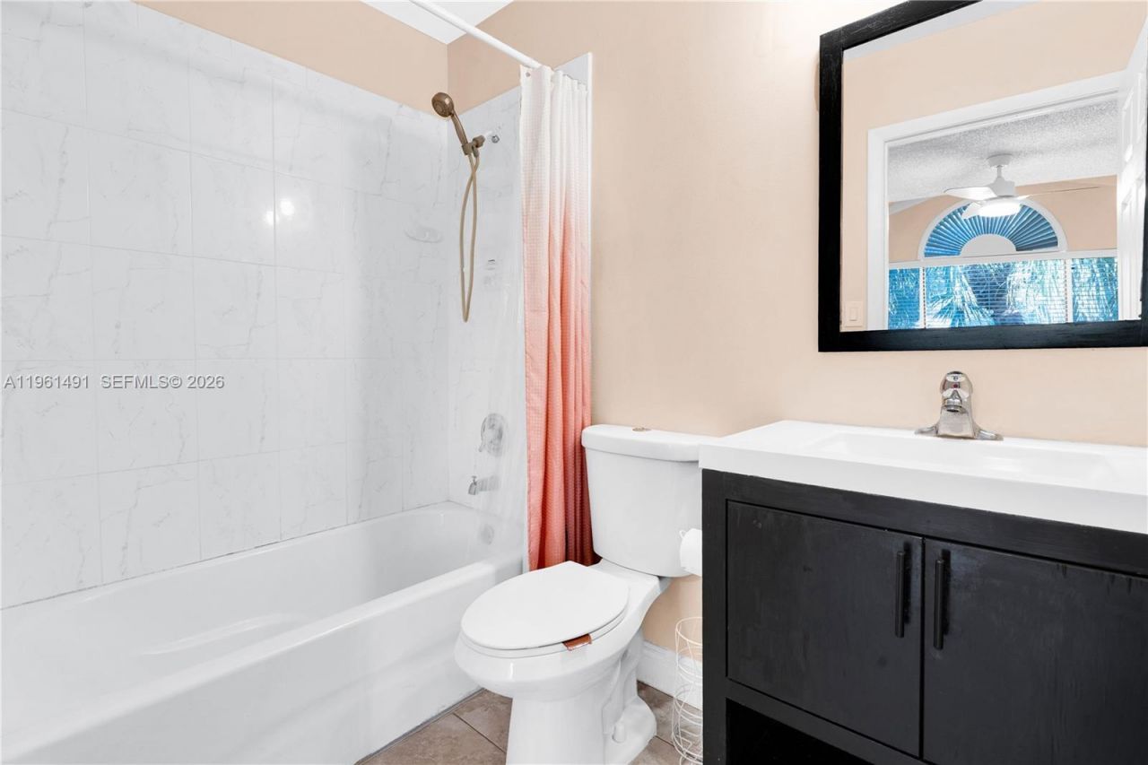 13864 SW 93rd Ln, Unit 13864, Miami, FL 33186 Photo