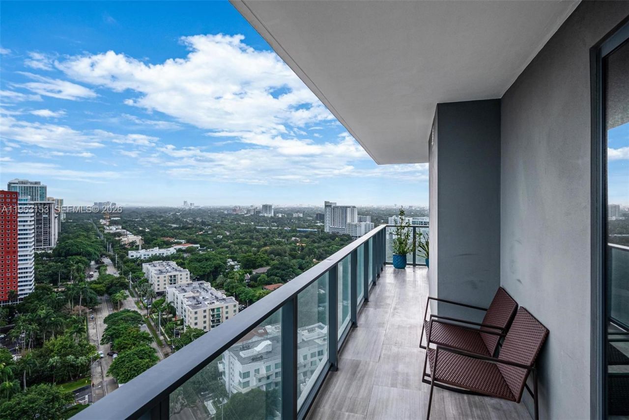1451 Brickell Ave , Unit 2204, Miami, FL 33131 Photo