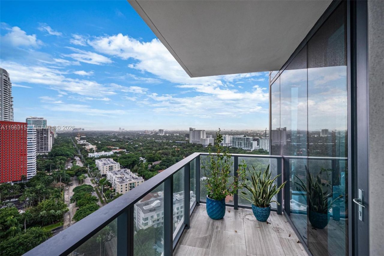 1451 Brickell Ave , Unit 2204, Miami, FL 33131 Photo