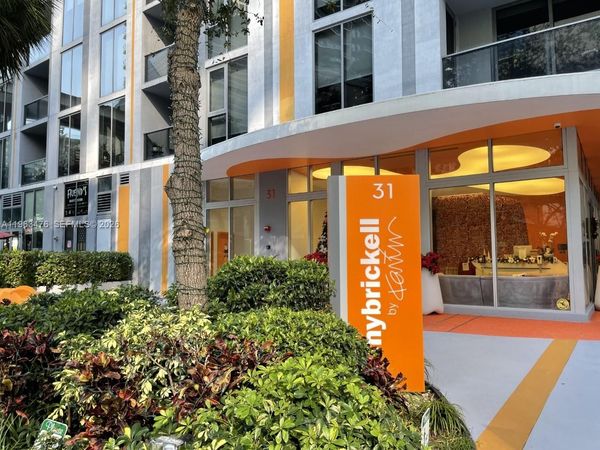 31 SE 6th St, Unit 404, Miami, FL 33131