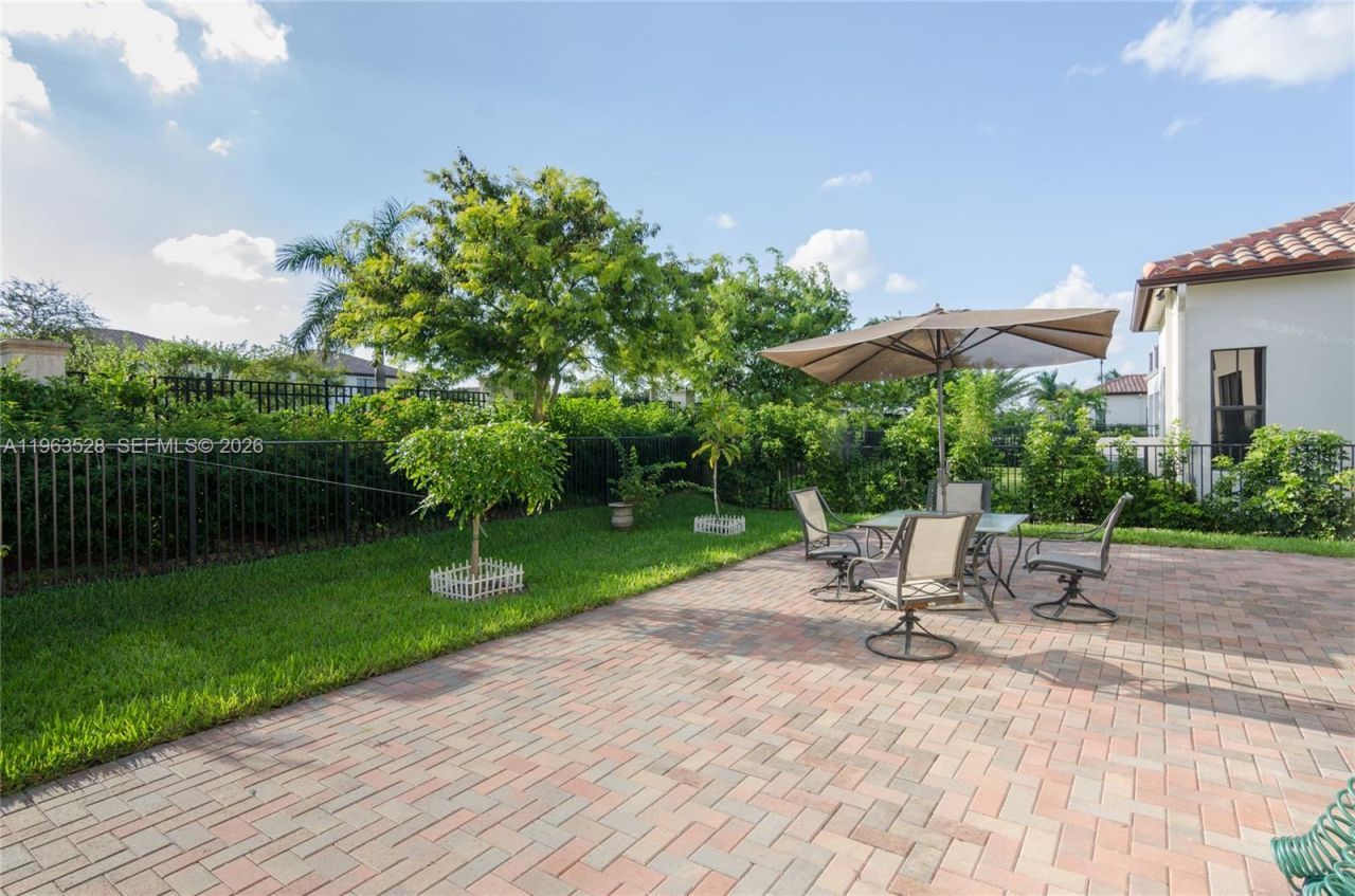 3126 NW 83rd Way, Cooper City, FL 33024 Photo