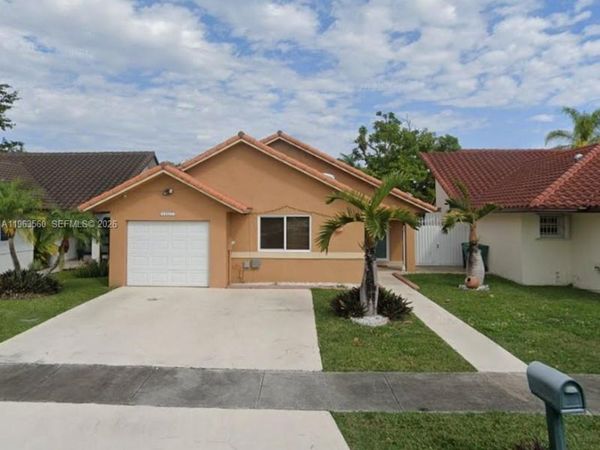 14217 SW 102nd St , Miami, FL 33186