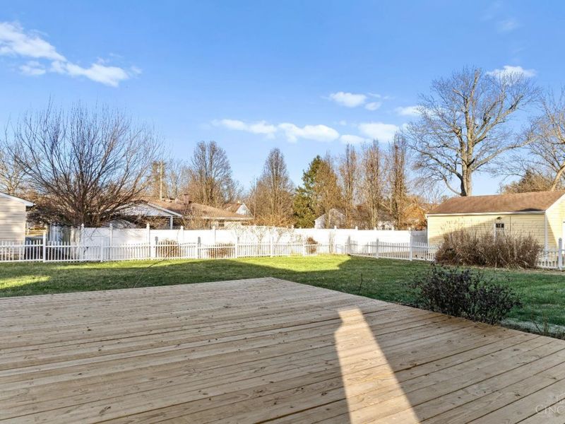 604 Smiley Avenue, Springdale, OH 45246 Photo 6