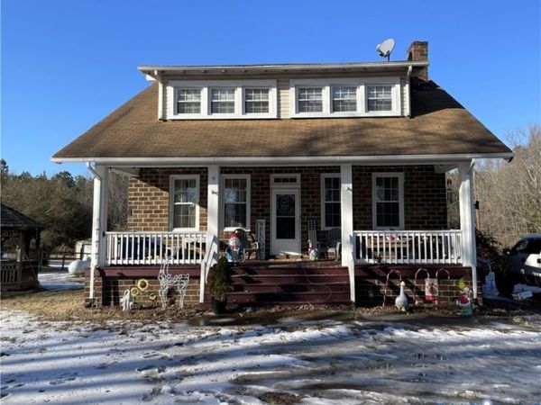 1825 Needham Drive, Victoria, VA 23974