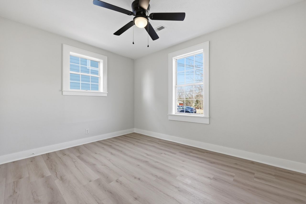 2211 Garfield Street Photo 17