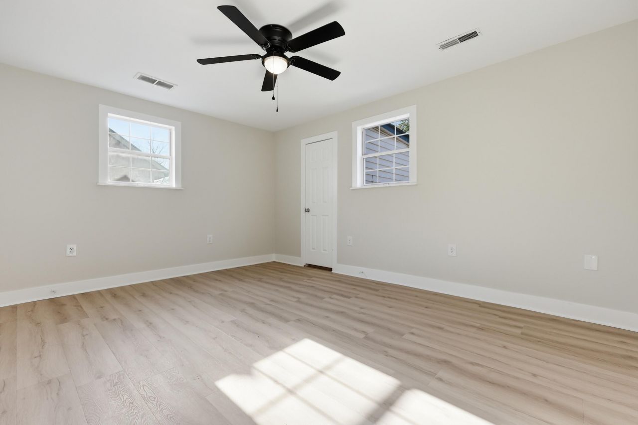 2211 Garfield Street Photo 18