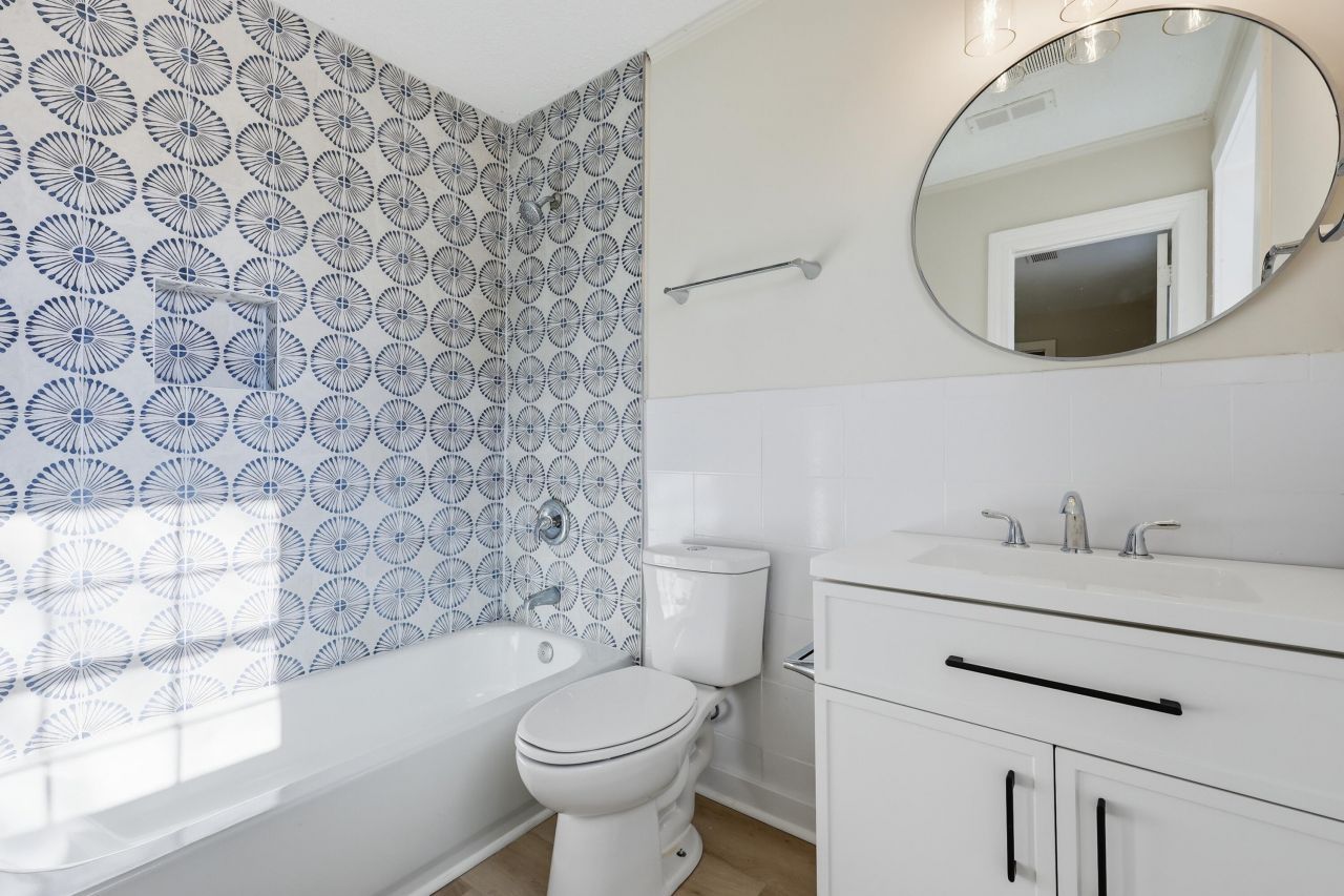 2211 Garfield Street Photo 8