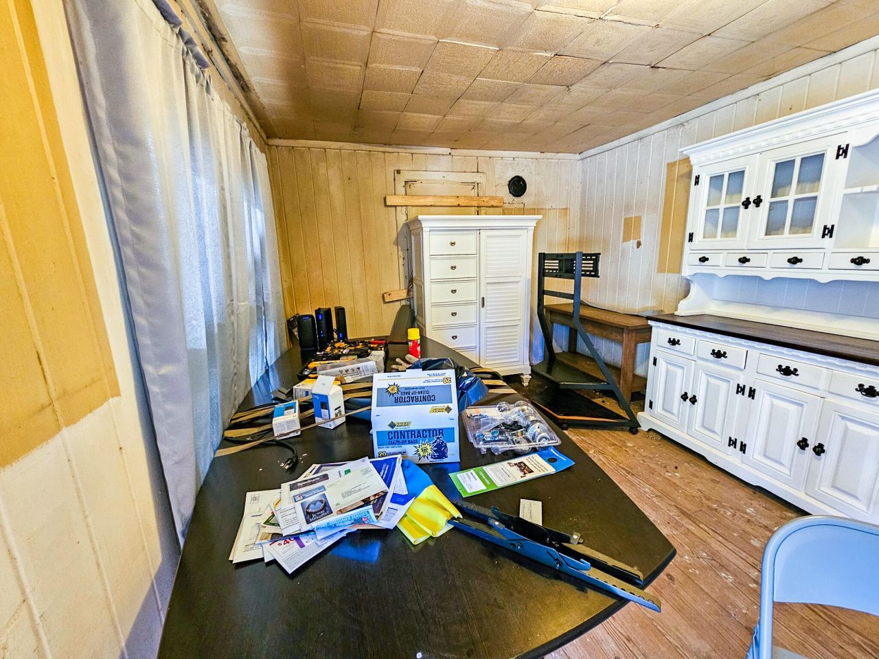 401 W Huggins Street Photo 9