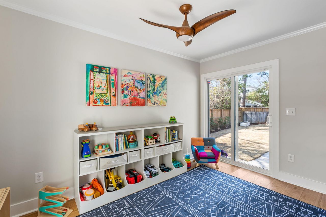 743 Gypsy Lane Photo 21