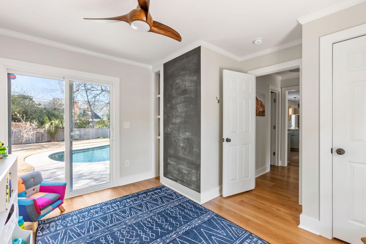 743 Gypsy Lane Photo 22