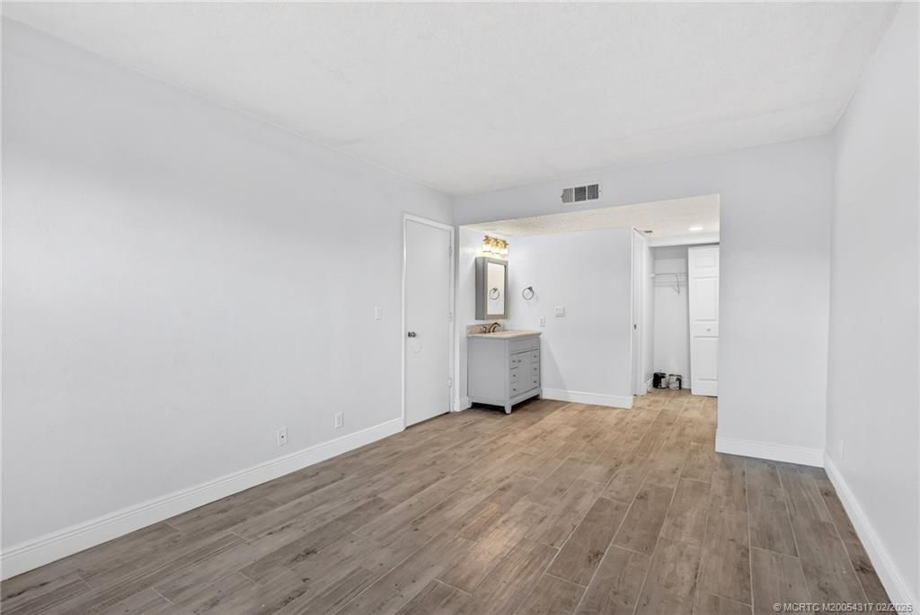 1564 SE Royal Green Circle, Unit 104, Port Saint Lucie, FL 34952 Photo