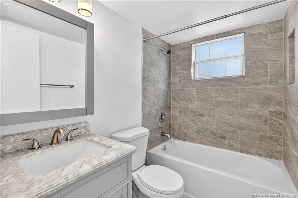 1564 SE Royal Green Circle, Unit 104, Port Saint Lucie, FL 34952 Photo