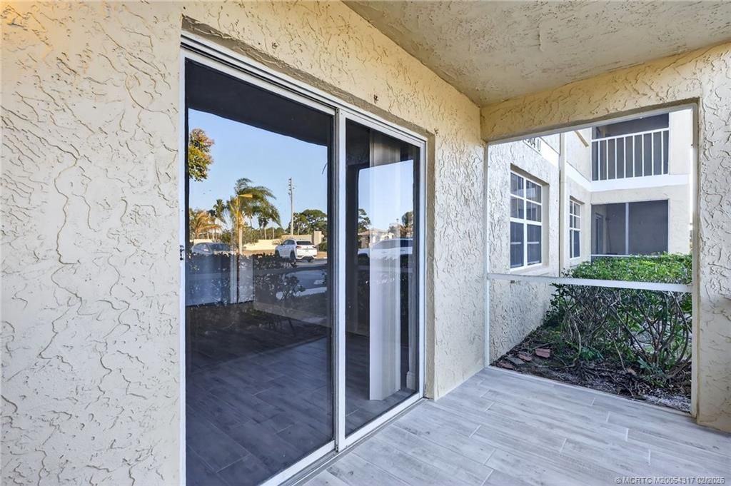 1564 SE Royal Green Circle, Unit 104, Port Saint Lucie, FL 34952 Photo