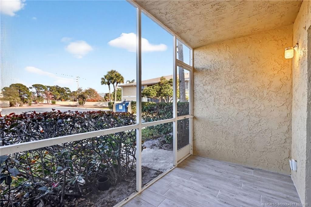 1564 SE Royal Green Circle, Unit 104, Port Saint Lucie, FL 34952 Photo