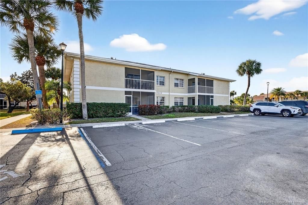 1564 SE Royal Green Circle, Unit 104, Port Saint Lucie, FL 34952 Photo