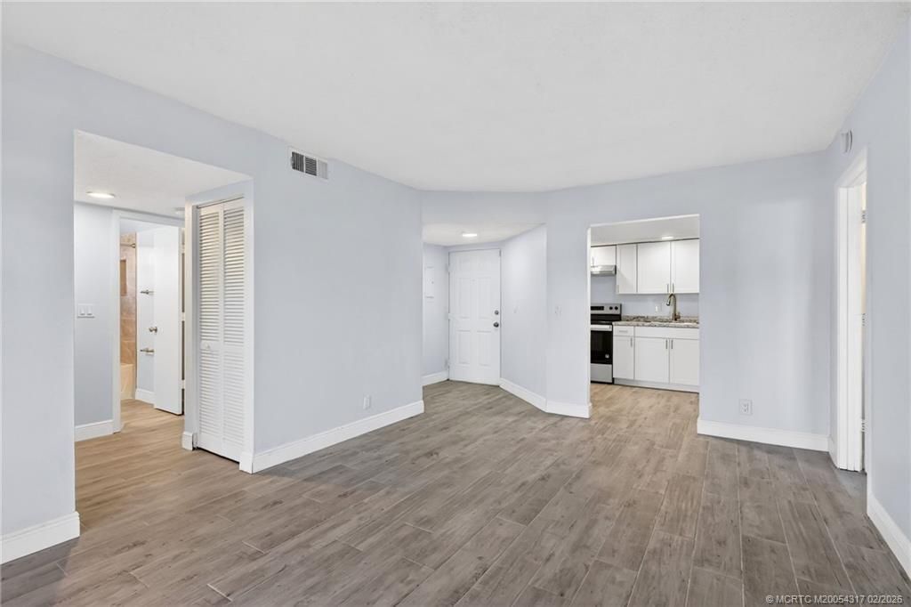 1564 SE Royal Green Circle, Unit 104, Port Saint Lucie, FL 34952 Photo