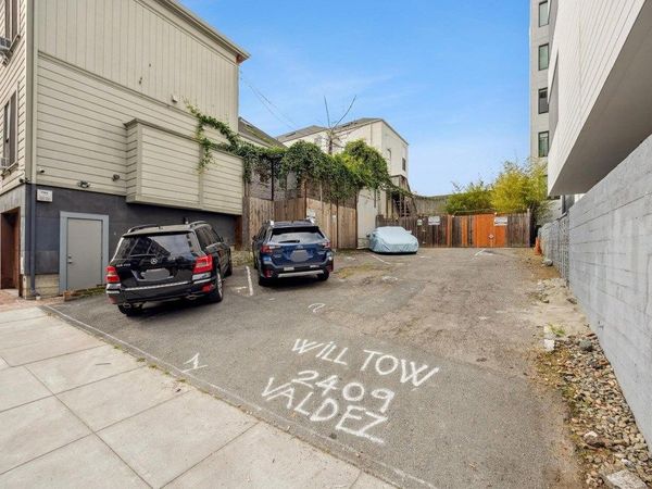 2409 2409 Valdez St , Oakland, CA 94612