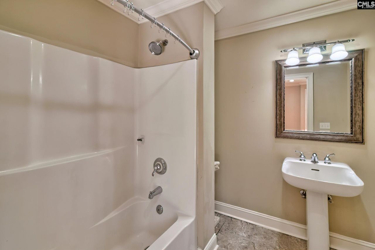 510 Yachting Road Photo 32