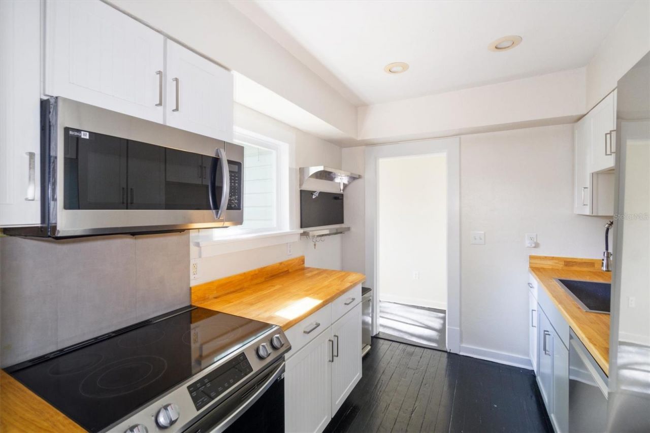 2114 NW 7th Terrace, Gainesville, FL 32609 Photo