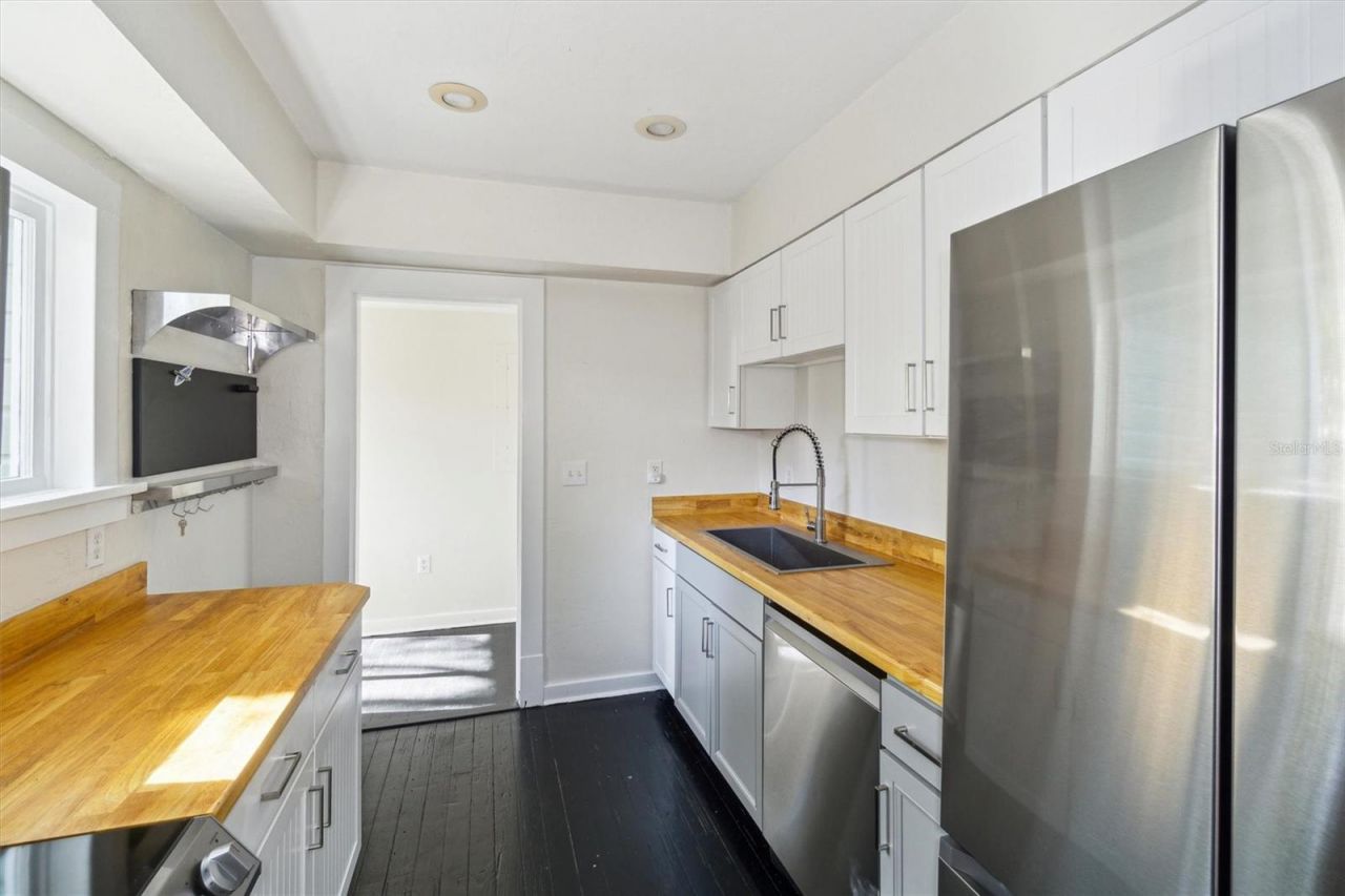 2114 NW 7th Terrace, Gainesville, FL 32609 Photo