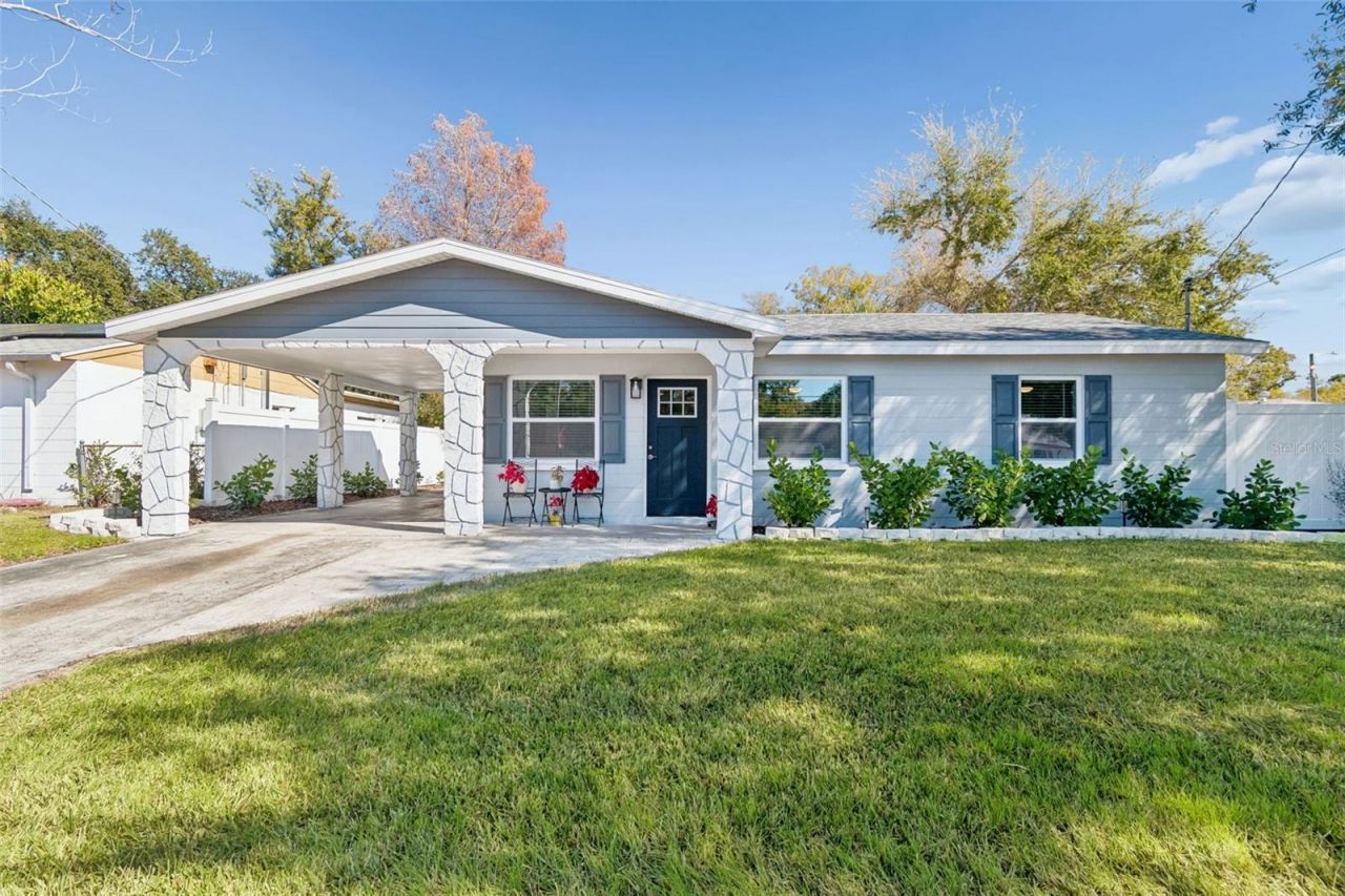 2205 N Grady Avenue, Tampa, FL 33607 Main Photo