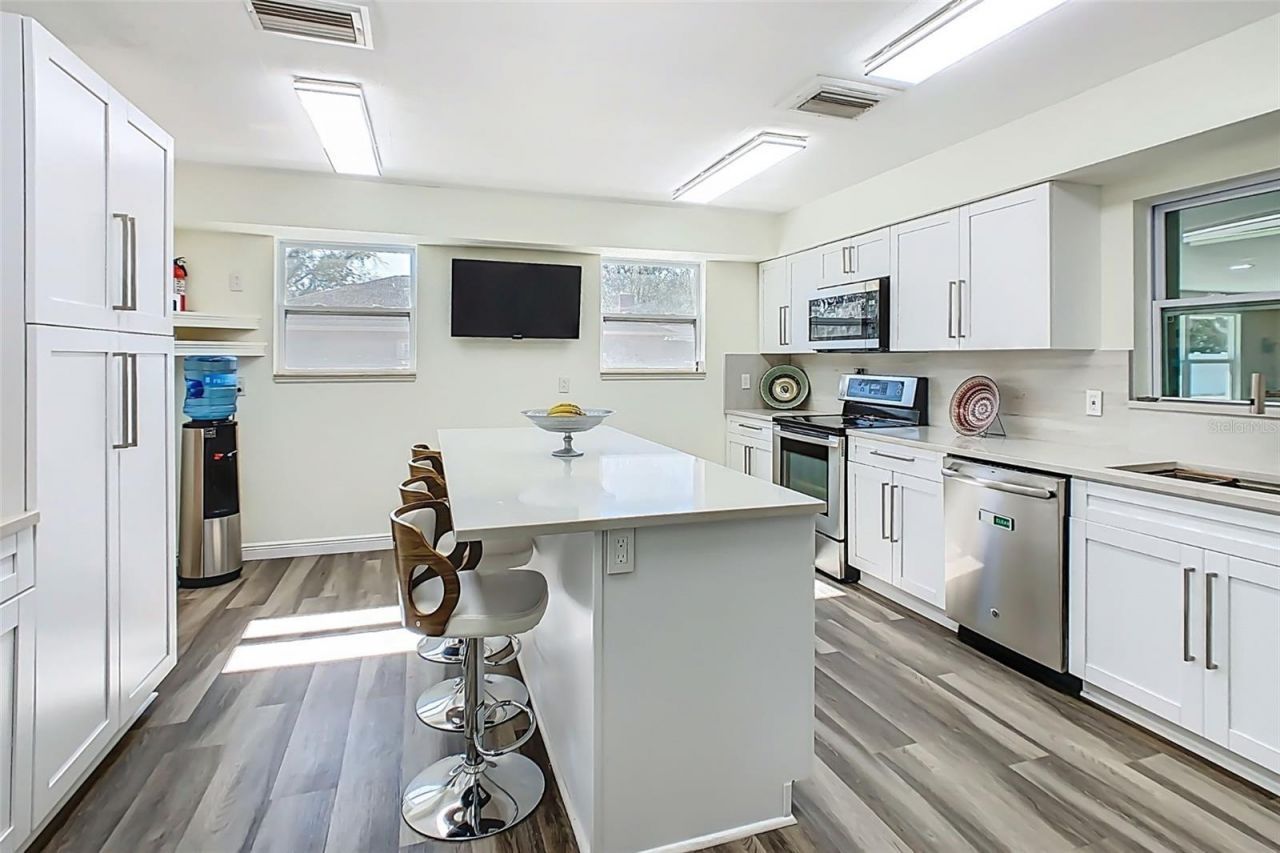 1700 S Miller Road, Valrico, FL 33594 Photo