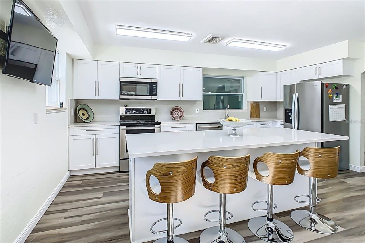 1700 S Miller Road, Valrico, FL 33594 Photo