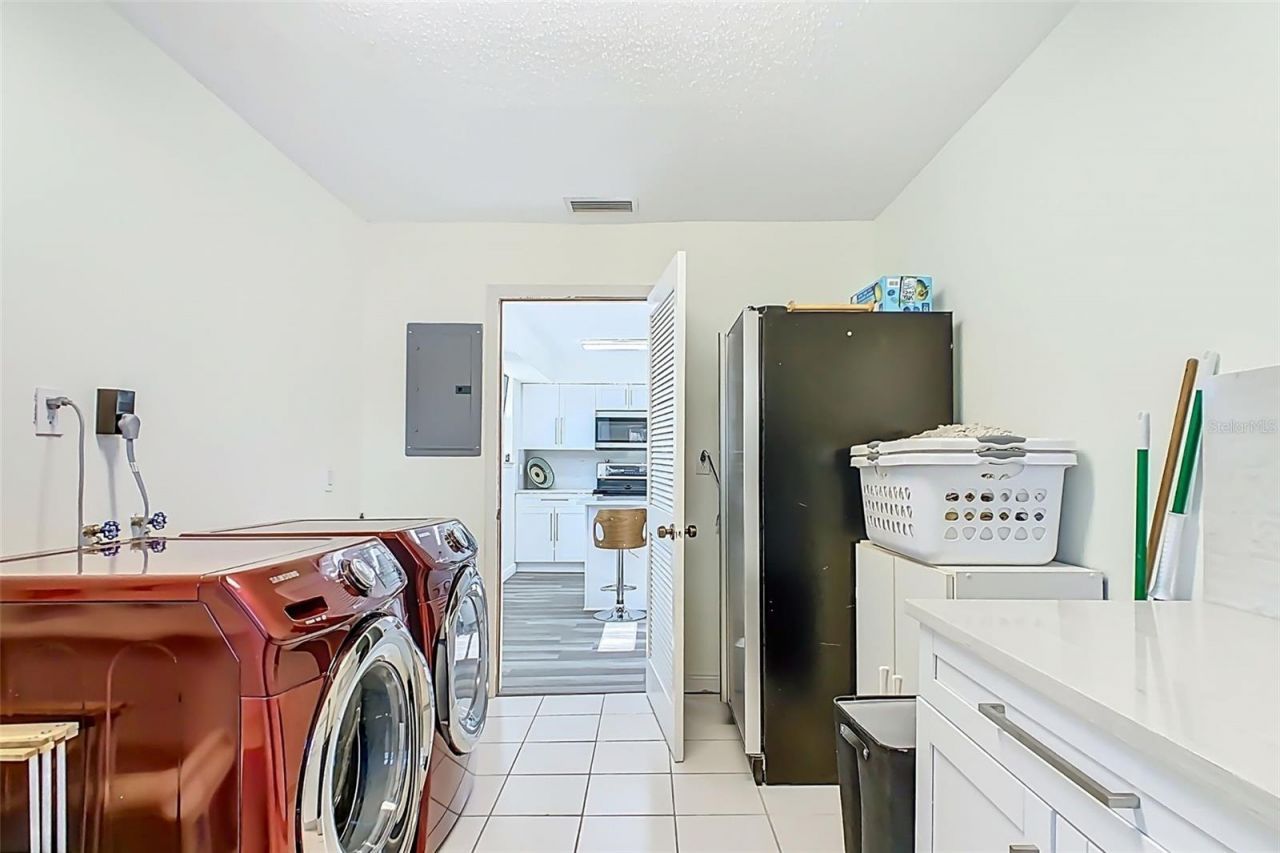 1700 S Miller Road, Valrico, FL 33594 Photo