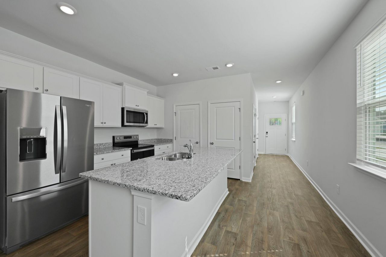 3947 Aberfeldy Lane Photo 16