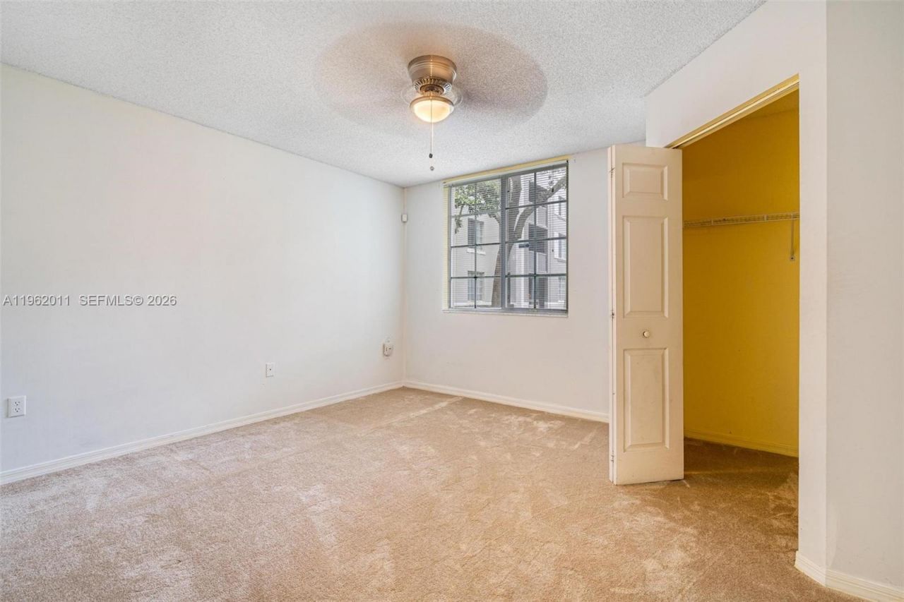 11133 SW 8th St, Unit 104, Pembroke Pines, FL 33025 Photo