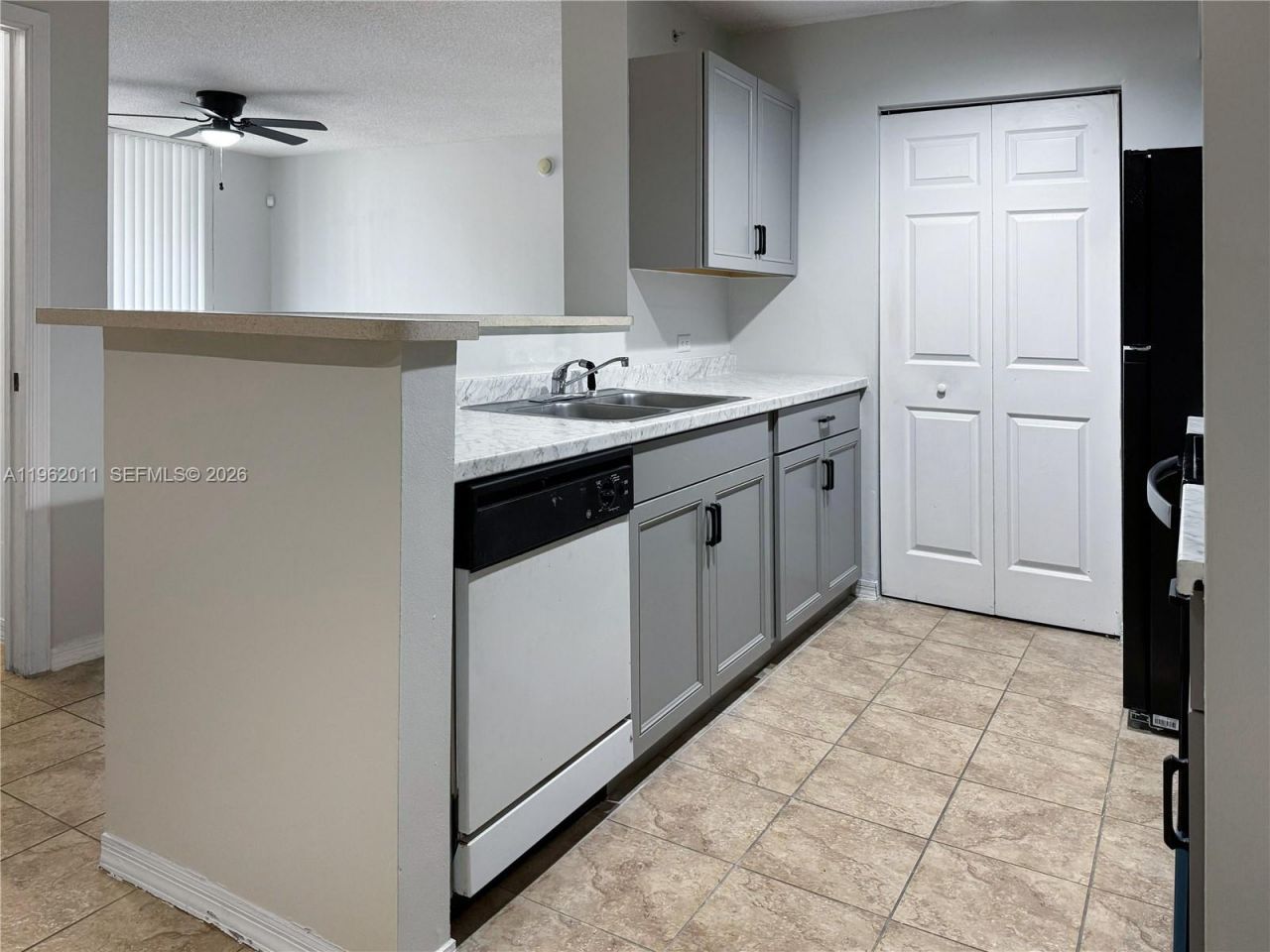 11133 SW 8th St, Unit 104, Pembroke Pines, FL 33025 Photo