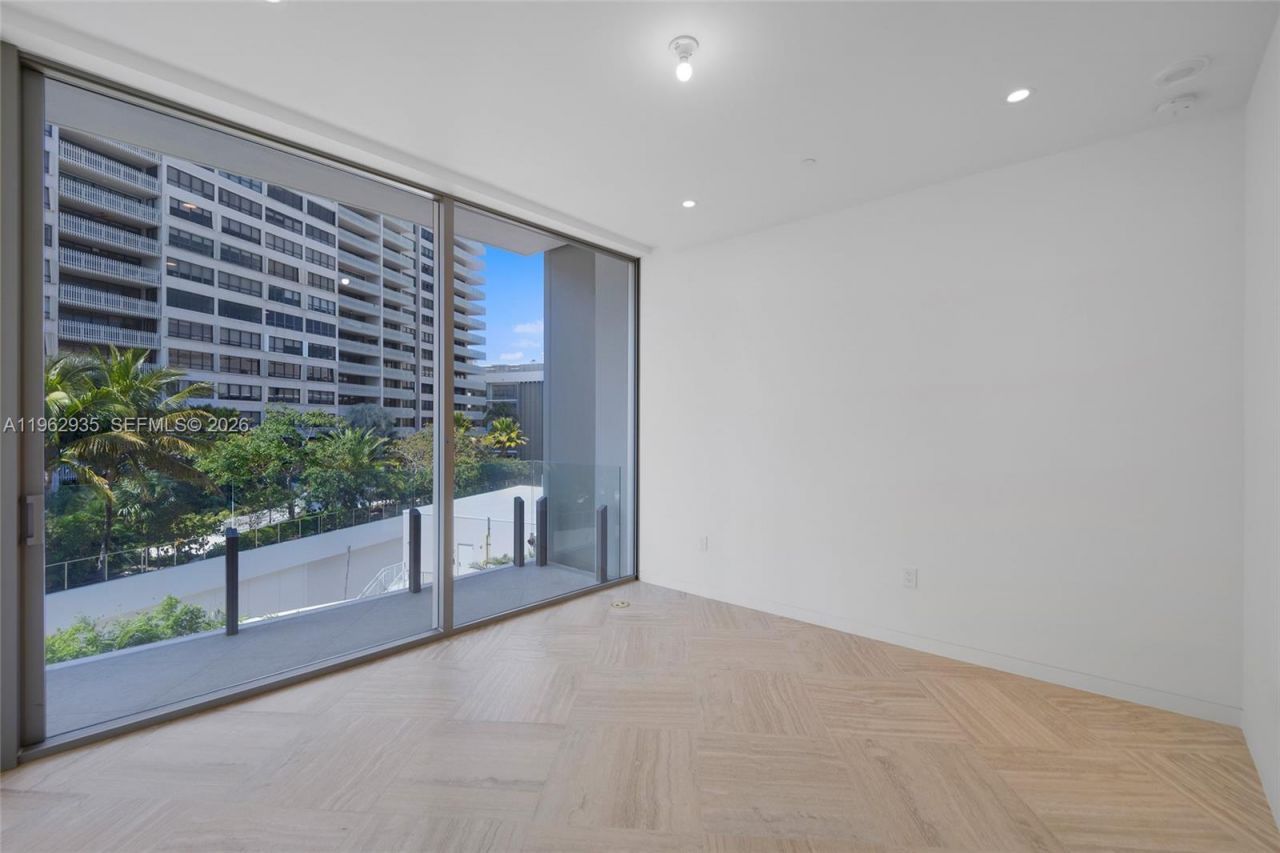 5 Grove Isle Dr., Unit M401, Coconut Grove, FL 33133 Photo