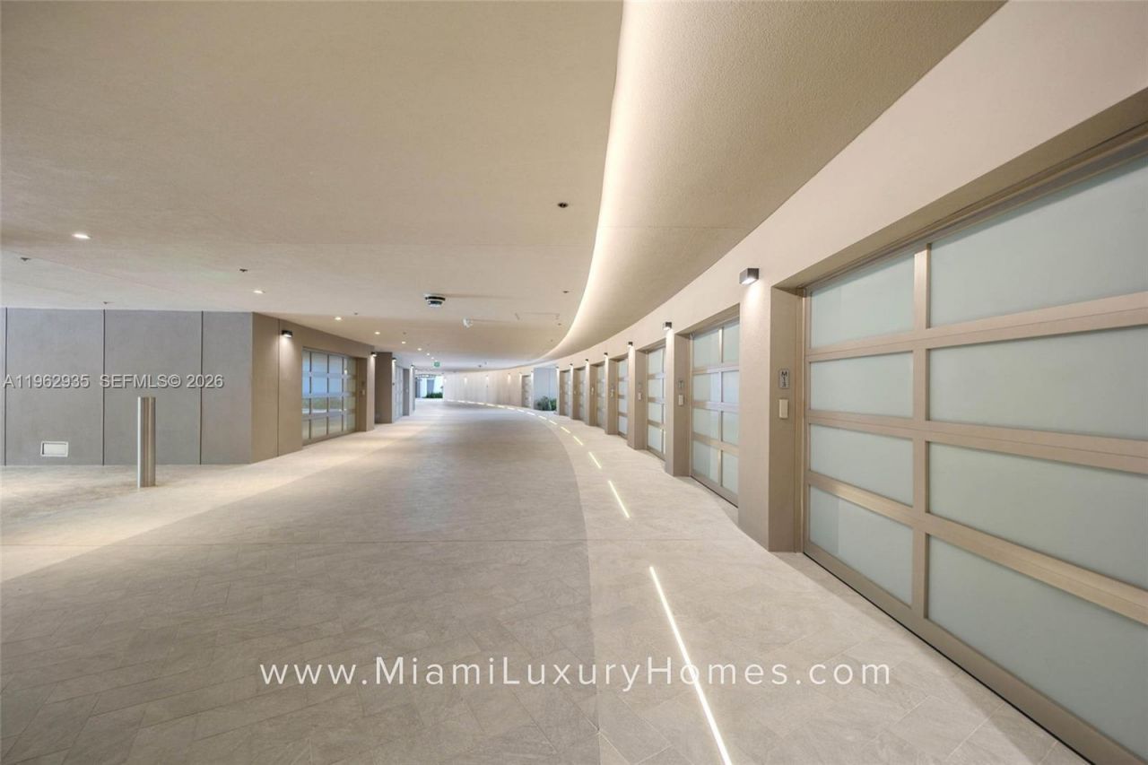 5 Grove Isle Dr., Unit M401, Coconut Grove, FL 33133 Photo