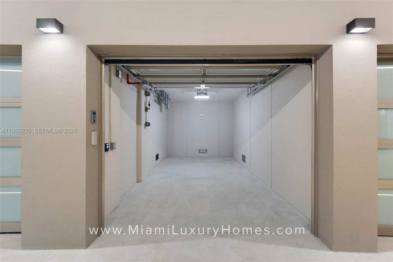 5 Grove Isle Dr., Unit M401, Coconut Grove, FL 33133 Photo
