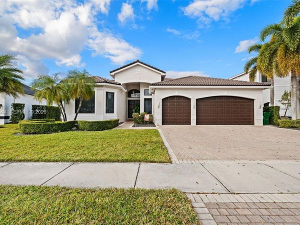 18563 SW 49th St, Miramar, FL 33029