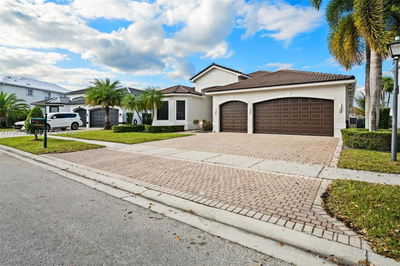 18563 SW 49th St, Miramar, FL 33029 Photo