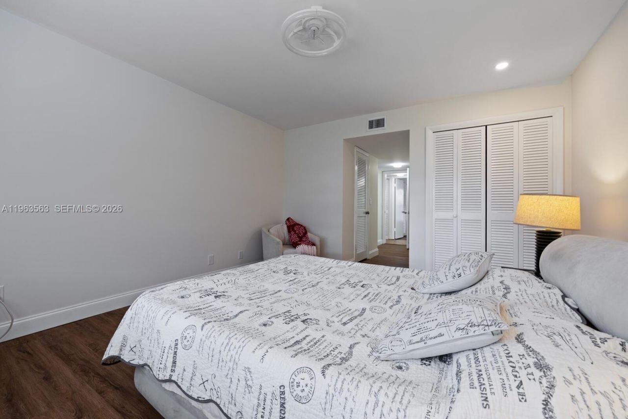 200 Gate Rd , Unit 102, Hollywood, FL 33024 Photo